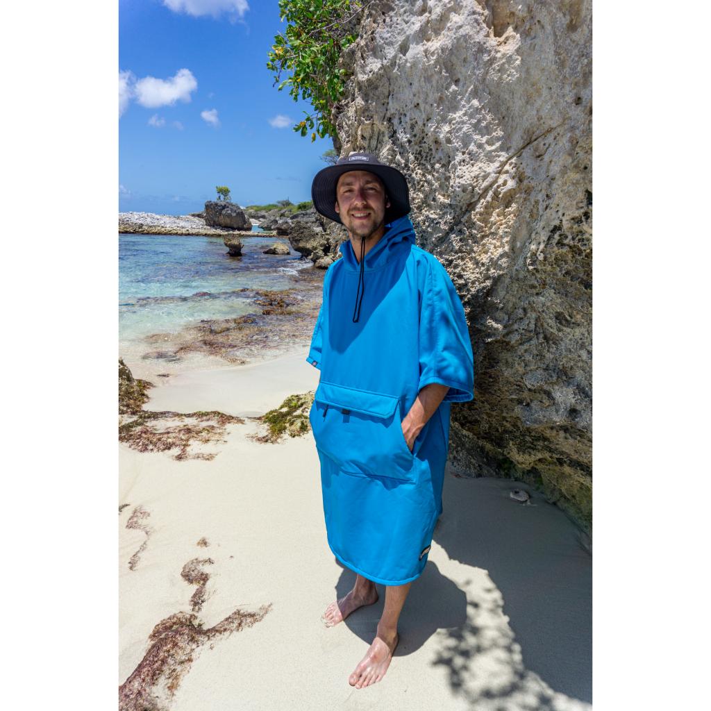 BEACH PONCHO | Lyseblå